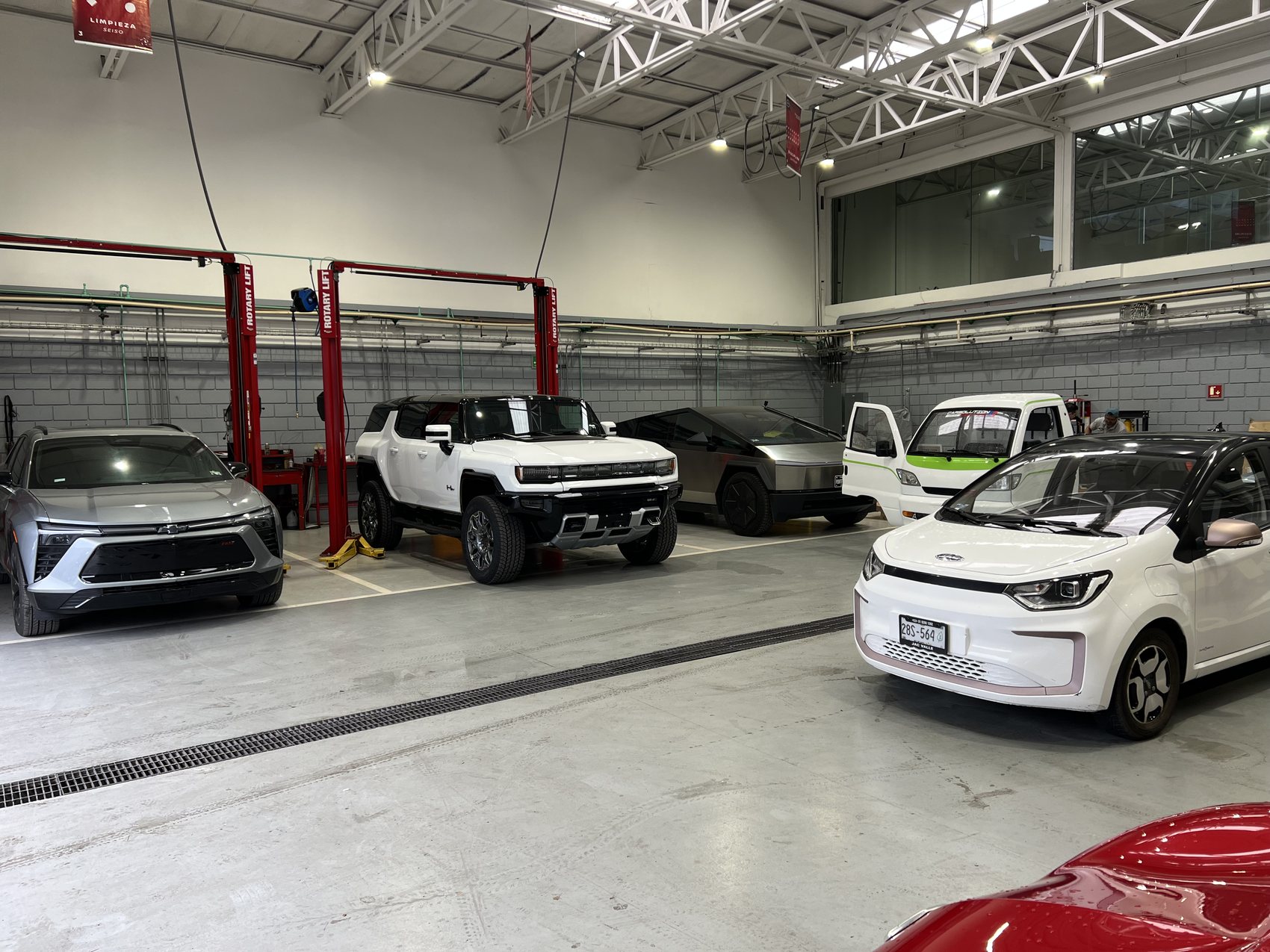 FARADAY EV Mobility — Compraventa certificada